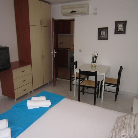 Apartments Minja Nerin Petrovac Екстер'єр фото