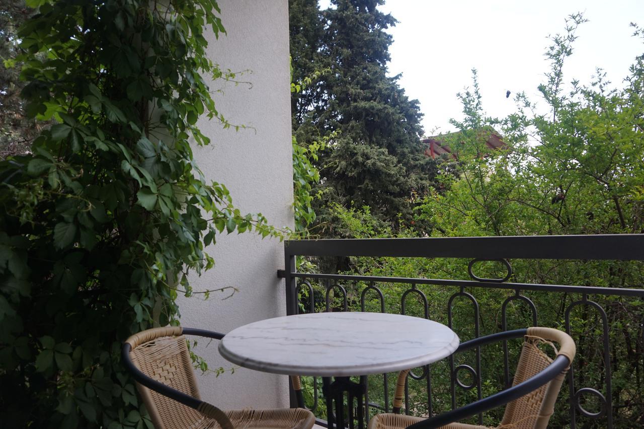 Apartments Minja Nerin Petrovac Екстер'єр фото