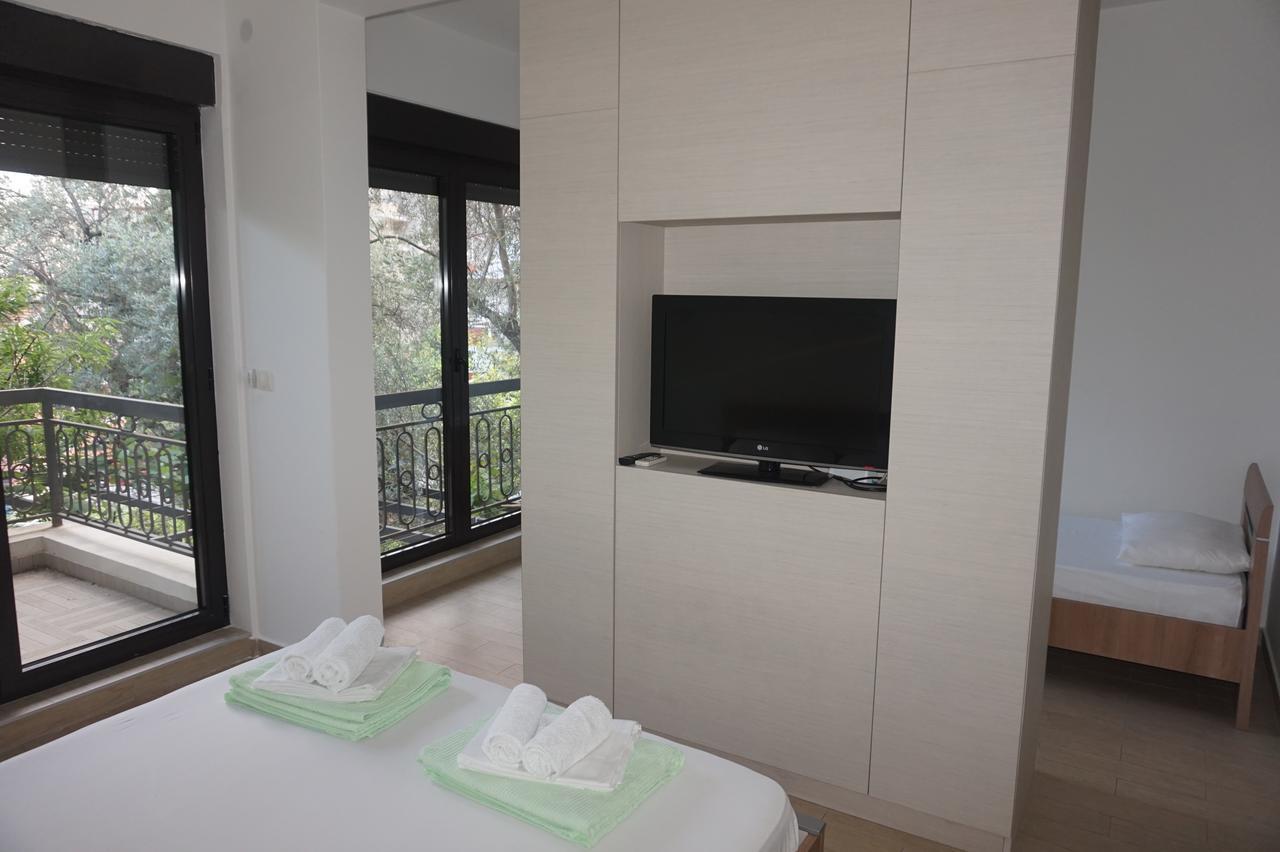 Apartments Minja Nerin Petrovac Екстер'єр фото