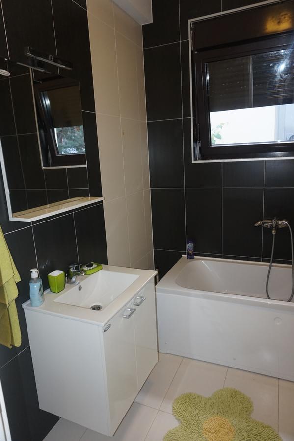 Apartments Minja Nerin Petrovac Екстер'єр фото