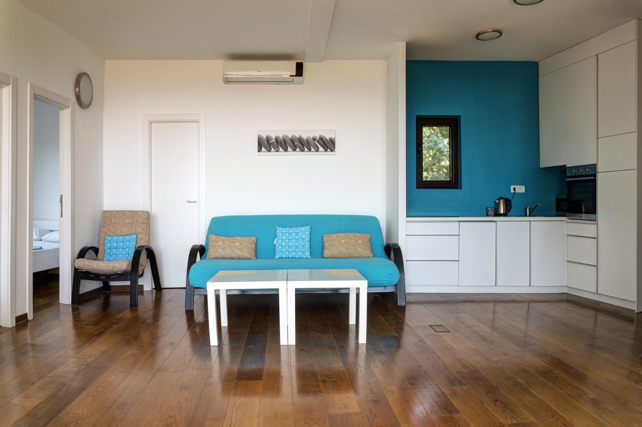 Apartments Minja Nerin Petrovac Екстер'єр фото